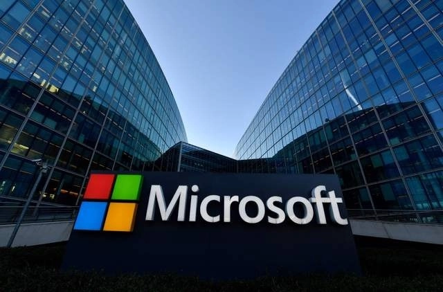 Microsoft Corp retirará el próximo año el Internet Explorer, su navegador alguna vez omnipresente, mientras se prepara para enfrentar al líder del mercado, Chrome, con su software Edge. Foto Afp / Archivo