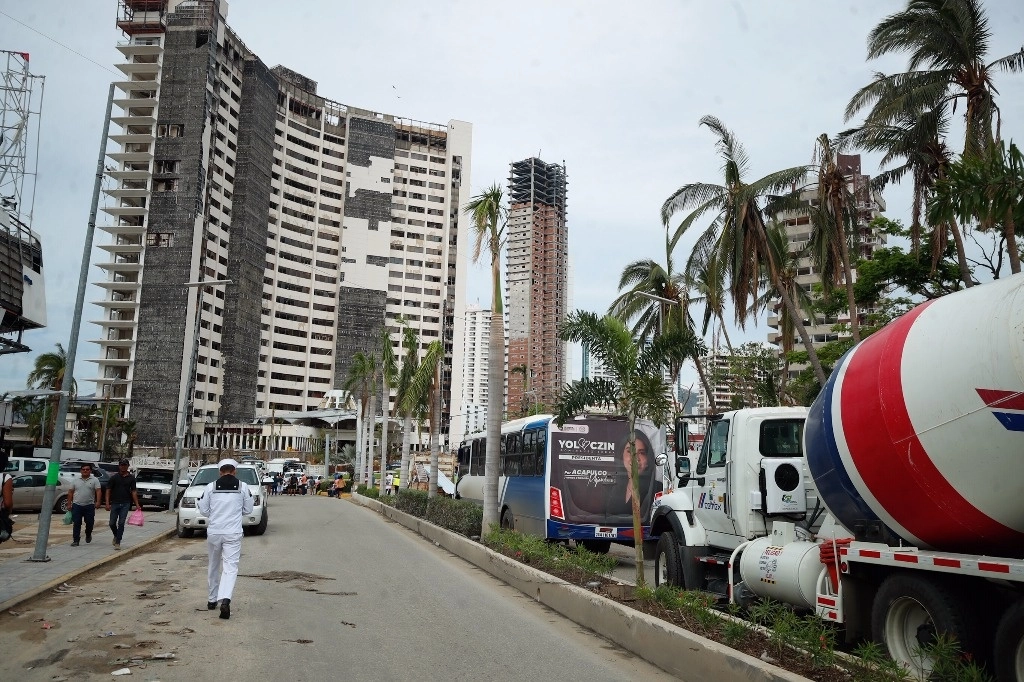 Daños tras el paso del huracán ‘Otis’ en Acapulco, en imagen de noviembre de 2023. Foto Cristina Rodríguez