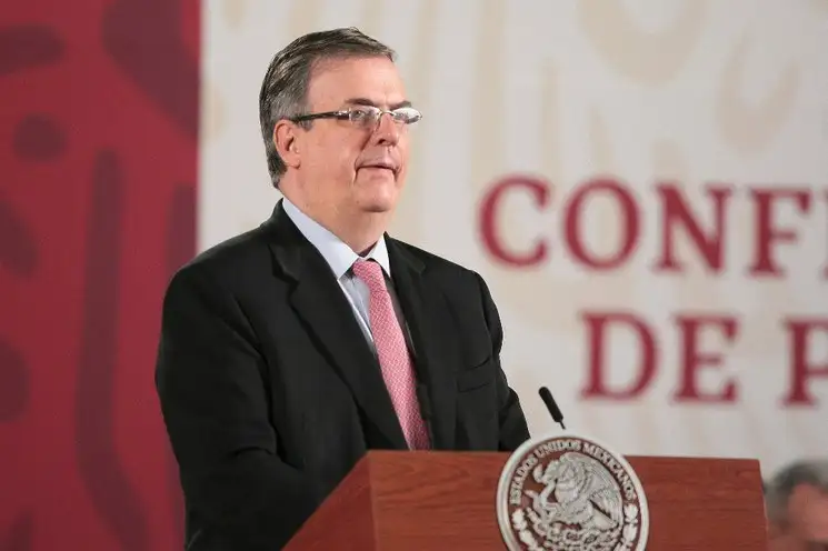 El secretario de Relaciones Exteriores, Marcelo Ebrard, durante la conferencia matutina en Palacio Nacional, el 26 de mayo de 2020. Foto Notimex