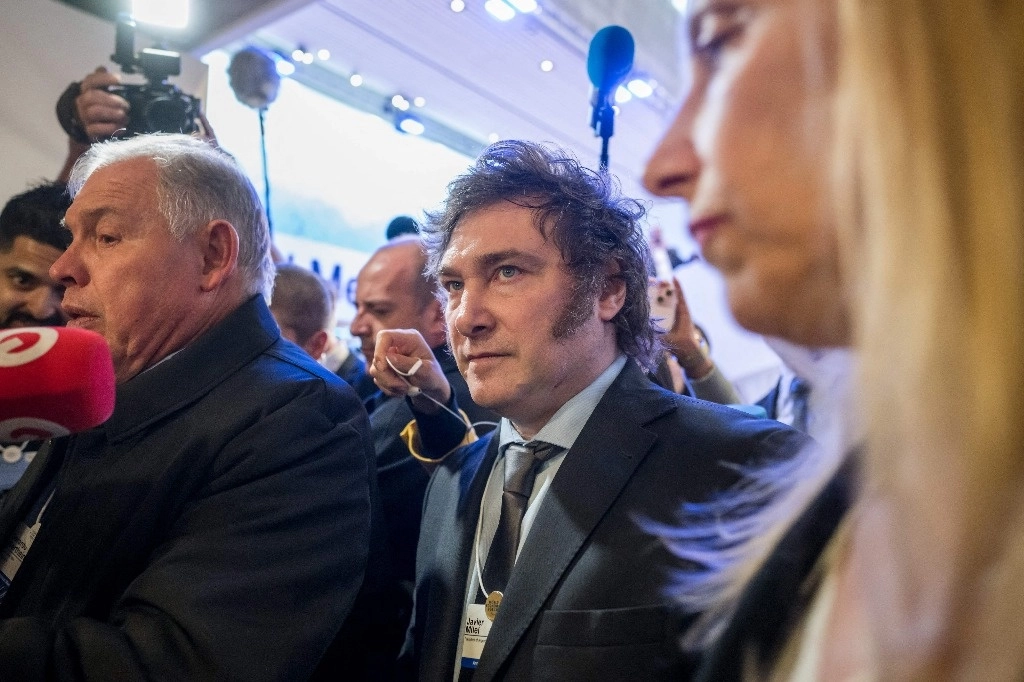 El presidente argentino Javier Milei tras su discurso en el Foro Económico Mundial en Davos, Suiza, el pasado 17 de enero. Foto Afp.