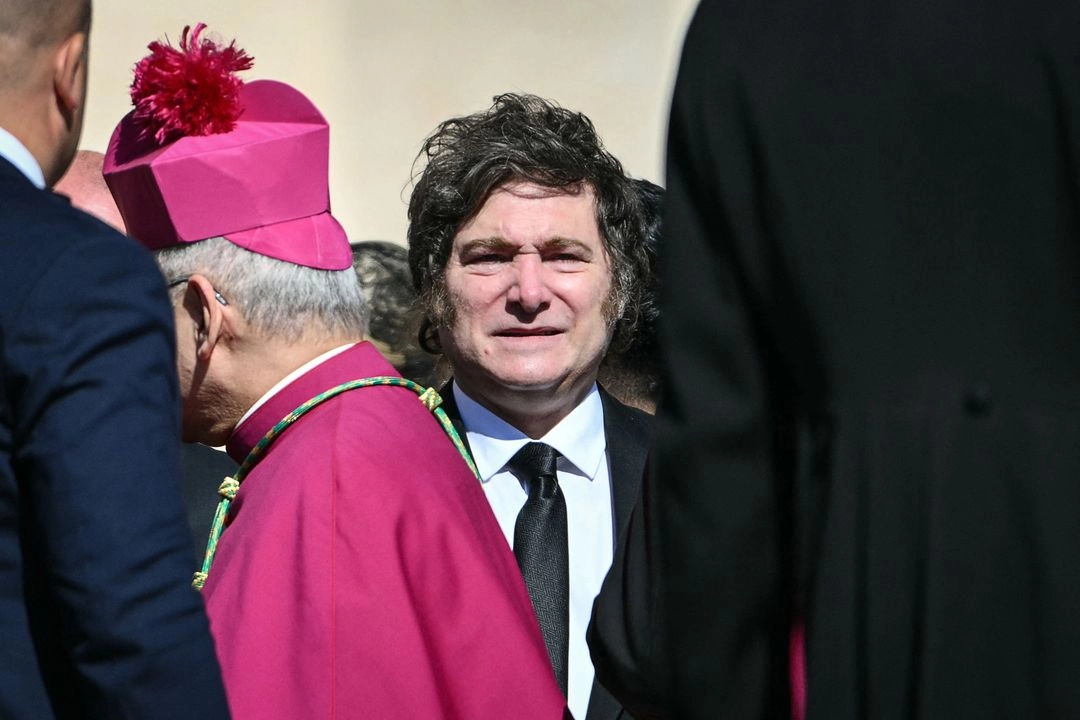 El presidente argentino, Javier Milei, durante el funeral del papa Francisco en la Plaza de San Pedro del Vaticano, el sábado 26 de abril de 2025. Foto 
