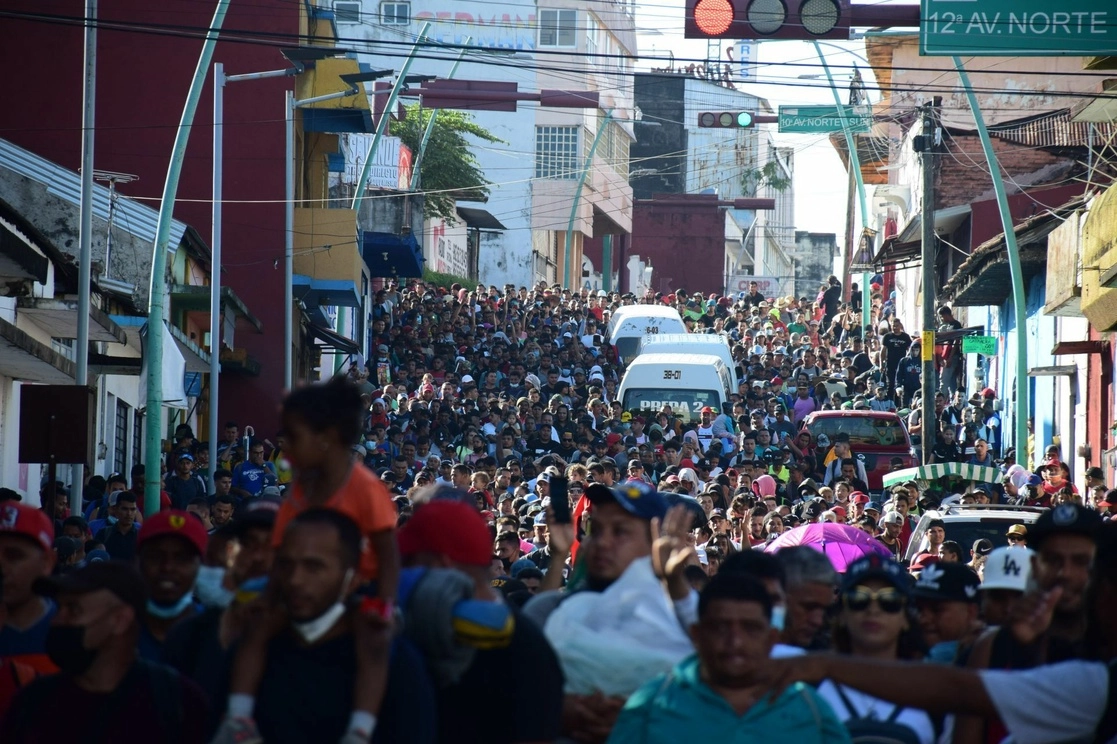 Caravana de más de cinco mil migrantes sale de Tapachula, Chiapas, rumbo al norte del país. Foto Cuartoscuro / Archivo