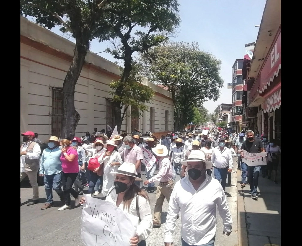 Partidarios de Félix Salgado Macedonio llegaron a Chilpancingo procedentes de varios puntos de Guerrero, el 31 de marzo de 2021. Foto Sergio Ocampo  
