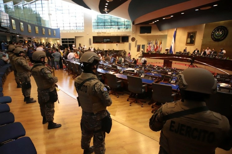 Como si estuvieran en "dictadura". Foto Ap