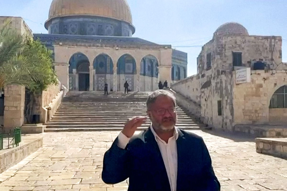 Esta imagen extraída de un video publicado en la cuenta oficial X (anteriormente conocida como Twitter) del ministro de Seguridad Nacional de Israel, Itamar Ben-Gvir. Foto 
