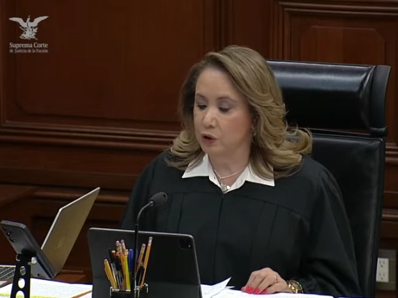 La ministra Yasmín Esquivel, durante la sesión de la SCJN de este martes 5 de noviembre. Imagen tomada de la transmisión en vivo 