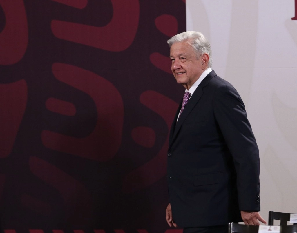 El presidente López Obrador, momentos antes de iniciar su conferencia desde el Salón Tesorería de Palacio Nacional. Foto Cuartoscuro  