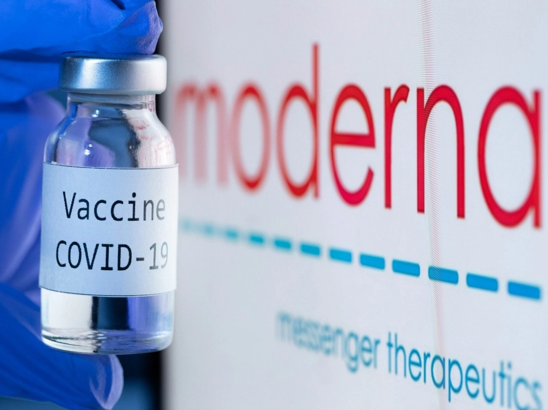 Moderna Inc podrá producir 500 millones de dosis de su vacuna contra el Covid-19 en 2021, dijo el presidente ejecutivo Stéphane Bancel. Foto Afp / Archivo