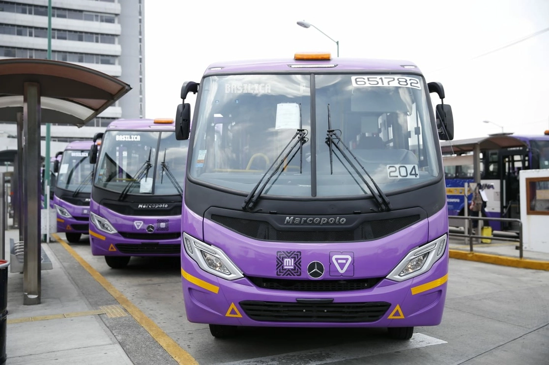 Autobuses de última tecnología sustituirán mil 100 micrpbuses en Culhuacán, Xochimilco y Aragón. Foto Bertha Teresa Ramírez 