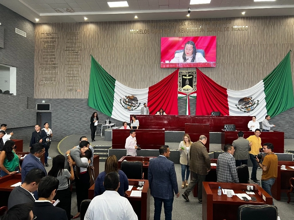 Después de esta primera lectura que hicieron al dictamen emanado de la Comisión de Hacienda y Cuenta Pública del presupuesto para ejercerse el siguiente año, se espera que el domingo 15 de diciembre, lo aprueben. Foto Rubicela Morelos
