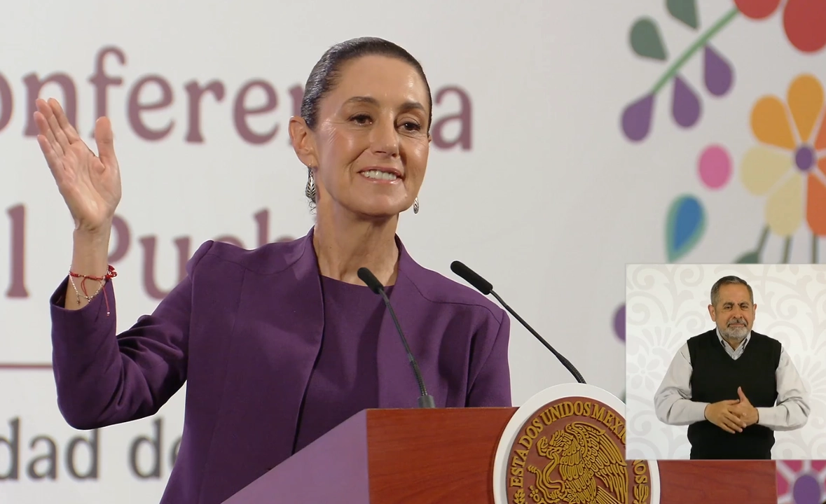La presidenta Claudia Sheinbaum durante las conferencia mañanera en Palacio Nacional. Foto 
