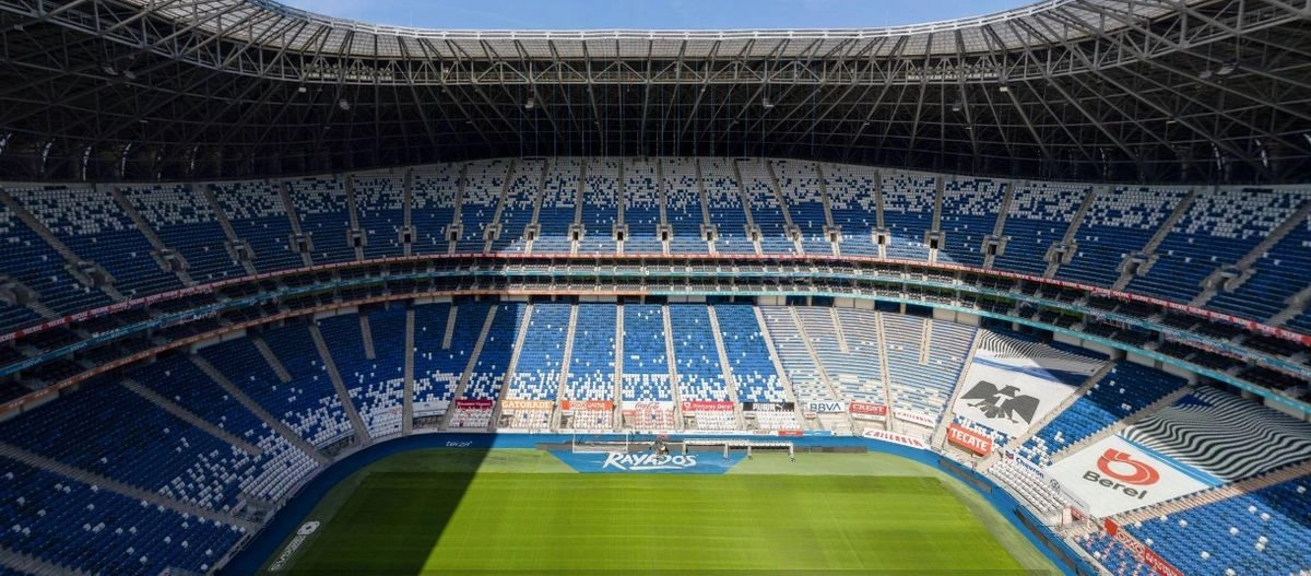 El gobernador de Nuevo León, Samuel García, informó en redes sociales que el estadio de Rayados de Monterrey también será sede de un duelo de reclasificación para la justa mundialista de futbol. Foto 