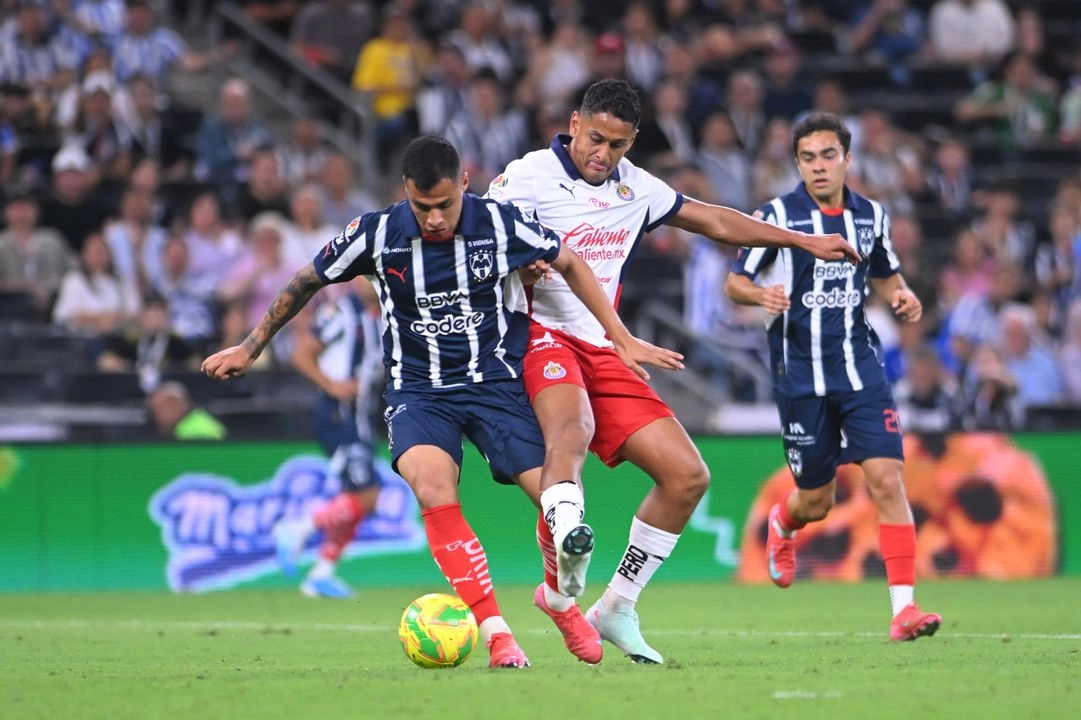 Los Rayados se impusieron en el encuentro con Chivas. Foto
