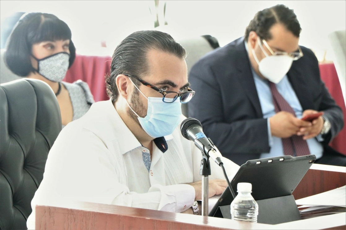 Pablo Ojeda fue citado por los diputados pero todos faltaron, solo lo recibió el vicepresidente de la mesa directiva del Congreso local, José Luis Galindo Cortez. Foto Rubicela Morelos