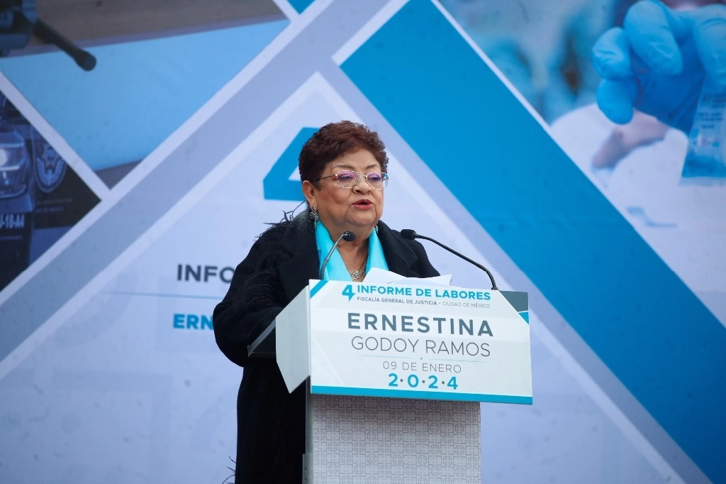 La aspirante el Senado, Ernestina Godoy cuestionó la impartición de justicia en el estado de Morelos. Foto Cristina Rodríguez