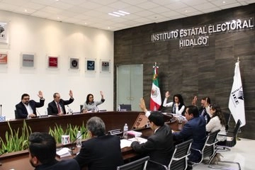 El titular de la Secretaría Ejecutiva del IEEH, Uriel Lugo Huerta, aseguró que la solicitud de coalición de los cuatro partidos fue ingresada a la 1:30 de la madrugada de este jueves. Foto tomada de Twitter @IEEHidalgo