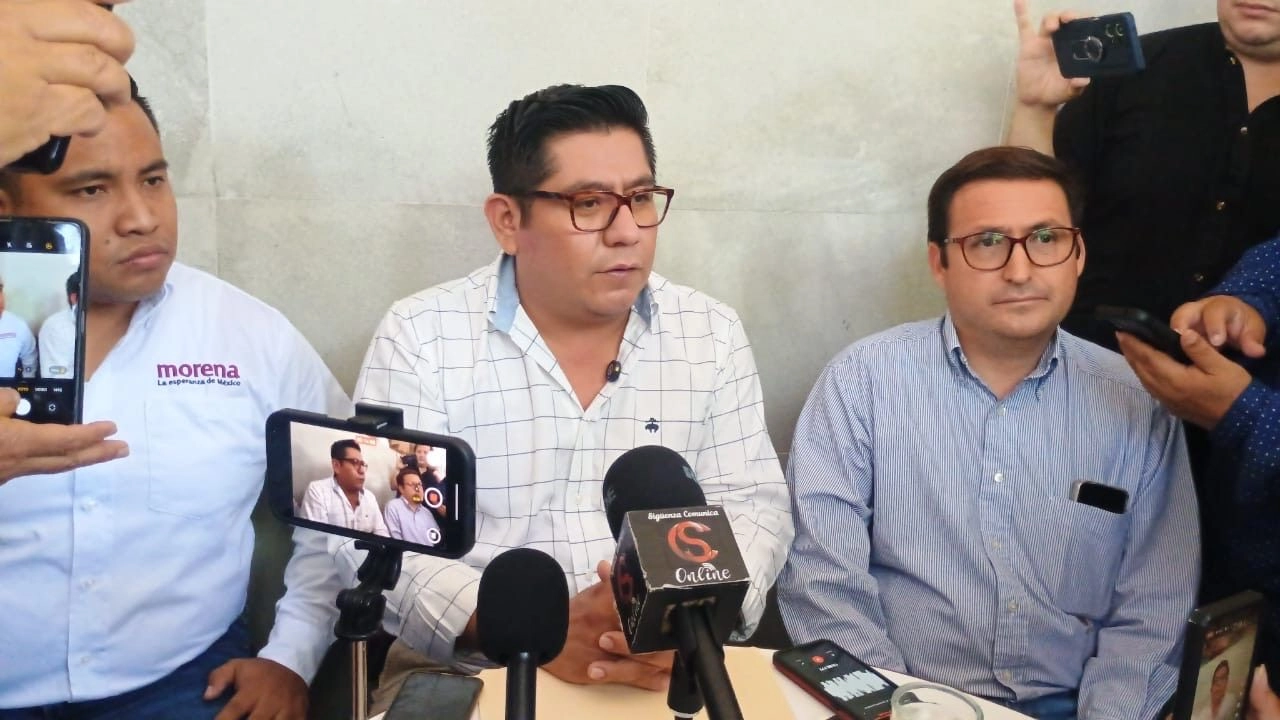 Esteban Ramírez Zepeta, líder estatal de Morena, aseguró que el triunfo de Movimiento Ciudadano (MC) fue ilegítimo y que presentarán una impugnación para revertir el fallo del OPLE Veracruz, dado a conocer el 8 de junio.