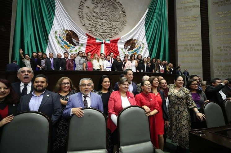El diputado de Morena fue entrevistado previo a la  sesión de apertura del Congreso de la Unión. Foto José Antonio López