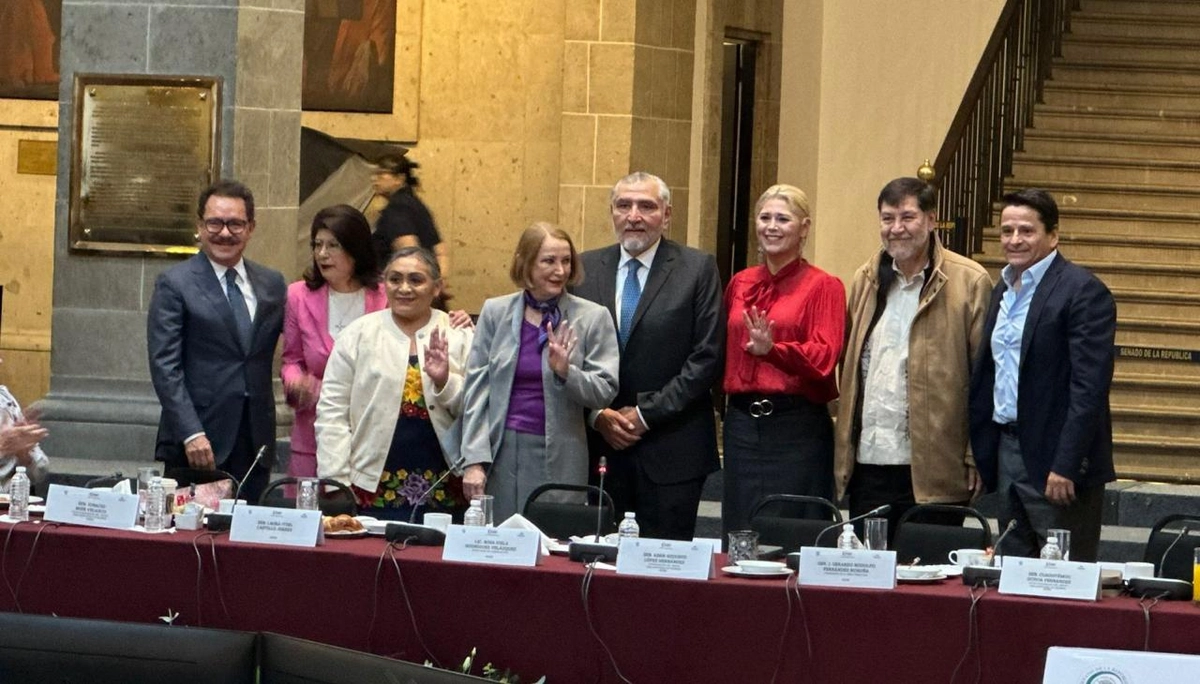 La Mesa Directiva del Senado será renovada el 1 de septiembre, cuando inicie el nuevo periodo ordinario, y su presidencia es clave para la conducción de las sesiones, el orden del debate y la representación institucional del Senado de la República. Imagen 