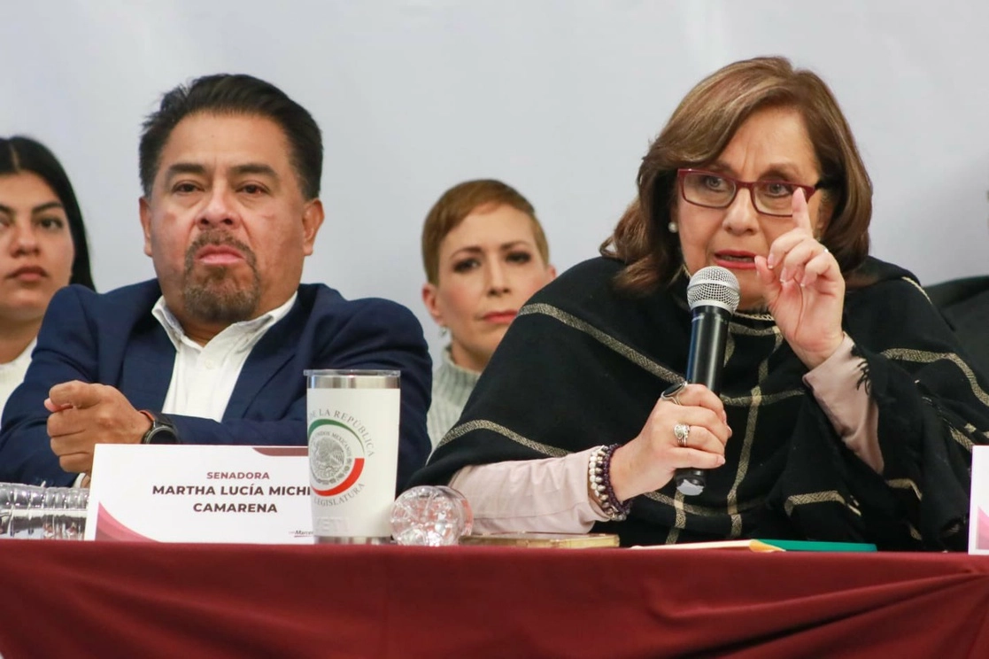 La senadora Malú Micher Camarena, pidió piso parejo para los aspirantes a la candidatura. Foto @MaluMicher
 