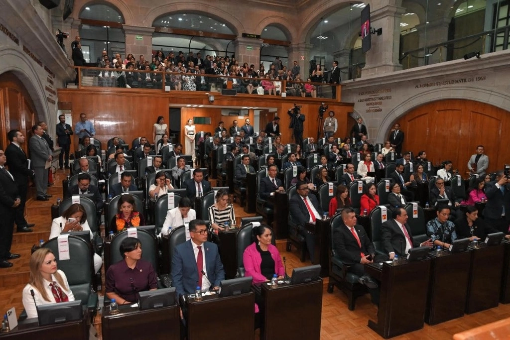 Este miércoles se instaló la LXII Legislatura del Estado de México, donde Morena tendrá mayoría calificada. Foto Facebook Higinio Martínez