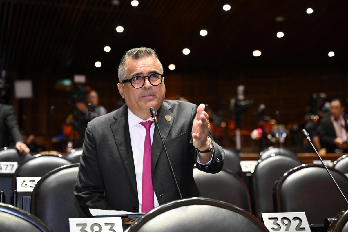 “Trabajaremos para que con responsabilidad y finanzas sanas, el gobierno pueda cumplirle a la gente”, dijo el legislador oaxaqueño Carol Antonio Altamirano. Foto 