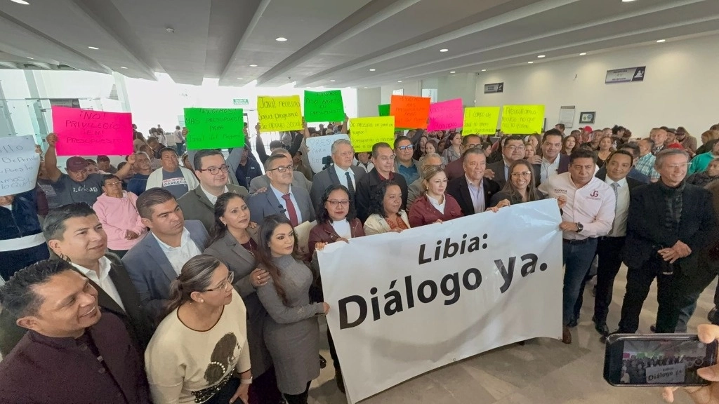 Alcaldes morenistas exigieron en el Congreso de Guanajuato mayor presupuesto para sus municipios. Foto Carlos García
