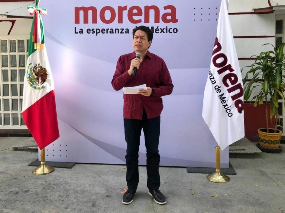 El presidente de Morena, Mario Delgado, durante una conferencia de prensa en la sede del partido, en la Ciudad de México. Foto Luis Castillo /Archivo