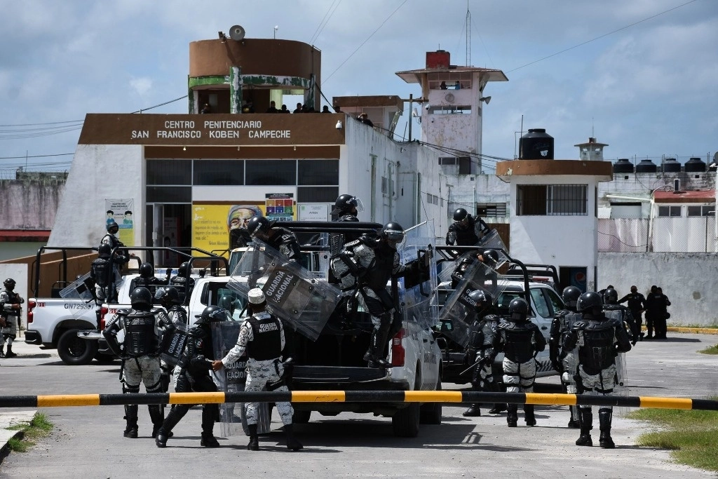 Al menos 20 policías resultaron heridos en el motín ocurrido en el penal San Francisco Kobén, en Campeche. Foto Cuartoscuro / Archivo