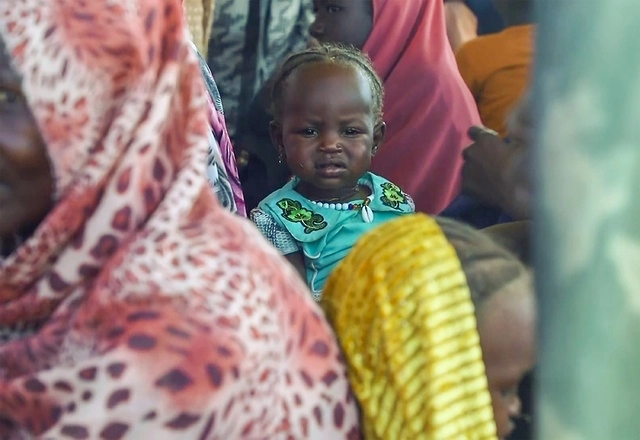 PMA alertó este martes del riesgo de suspender sus programas de asistencia humanitaria a 1,4 millones de personas en Chad, incluidos refugiados sudaneses. Foto Ap