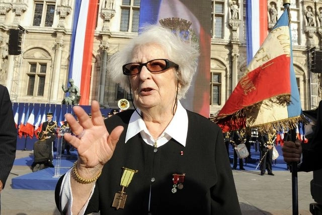 La heroína de la Resistencia francesa, Cécile Rol-Tanguy (en imagen de archivo) falleció este viernes a los 101 años de edad, el día que se conmemora en Europa el 75 aniversario del fin de la Segunda Guerra Mundial. Foto Afp