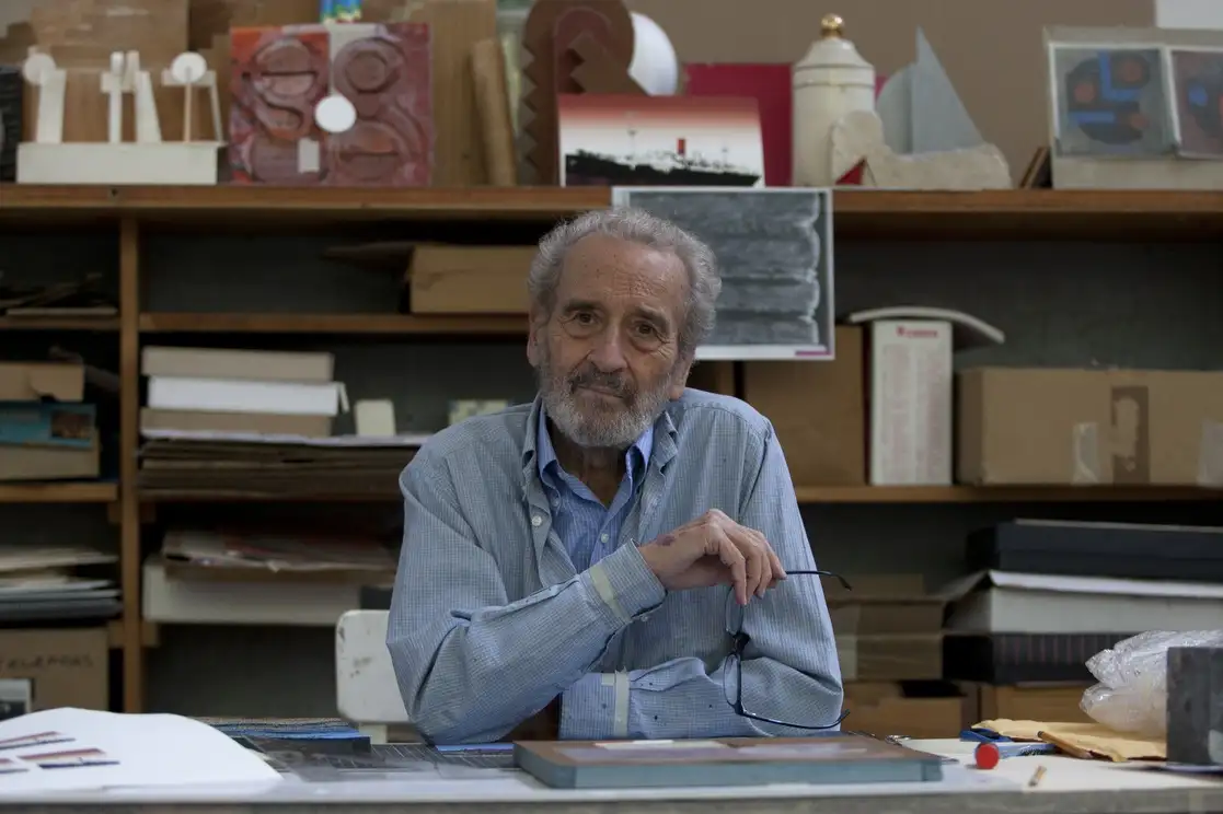 El artista plástico, Vicente Rojo en entrevista para La Jornada en 2019. Foto Cristina Rodríguez