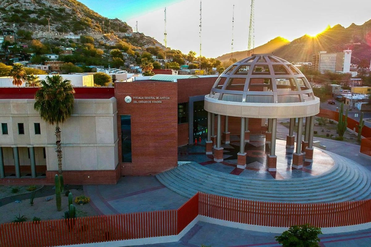 Tras la comprobación, Carlos acudió a la Fiscalía General de Durango a interponer una denuncia. La Fiscalía actuó y solicitó trasladar el cuerpo de la funeraria al Semefo para realizar la necropsia de ley. 