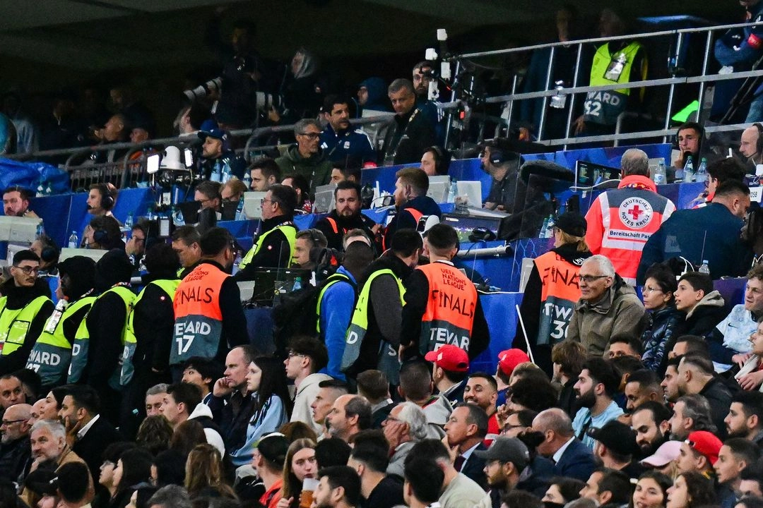 UN aficionado murió en el estadio Allianz Arena, en Alemania, tras caer de una tribuna. Foto 