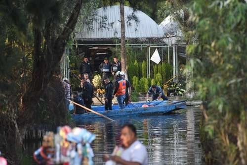 Luego de tres horas de búsqueda, fue encontrado el cuerpo sin vida de una menor que cayó a un canal del  Barrio de Caltongo, Xochimilco. Foto Cuartoscuro / Archivo
