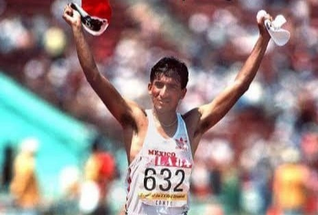 El medallista olímpico Ernesto Canto falleció este viernes víctima de cáncer. Foto tomada del Twitter @COM_Mexico