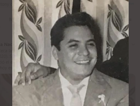 Camargo se trasladó a la Ciudad Blanca a raíz de los sismos de 1985 en la Ciudad de México, ya que quedó atrapado al derrumbarse el edificio de Televisa. @Fonoteca
