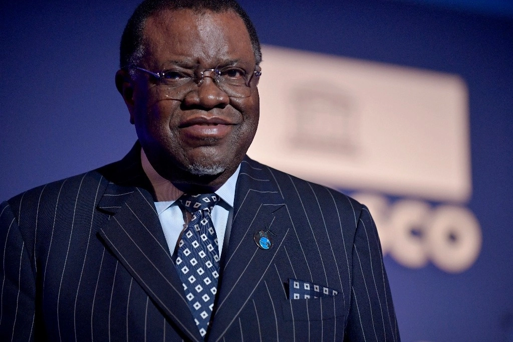 Hage Geingob, presidente de Namibia, una de las democracias más estables de África, murió el domingo en un hospital local donde recibía tratamiento. Foto Ap 