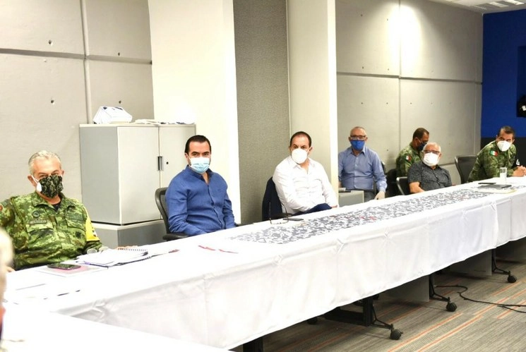 El gobierno de Morelos realiza mesas de trabajo para enfrentar al coronavirus. Foto de Twitter @cuauhtemocb10

