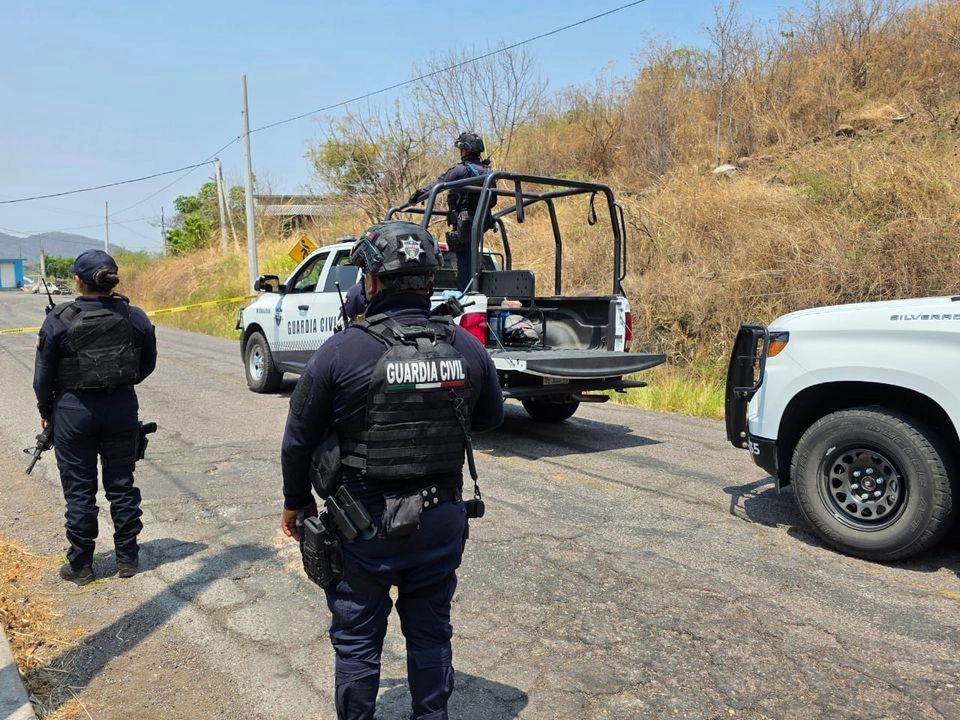 Elementos del Ejército Mexicano han implementado algunos operativos para desactivar este tipo de explosivos en la zona de Tierra Caliente, principalmente en brechas y caminos de difícil acceso.

