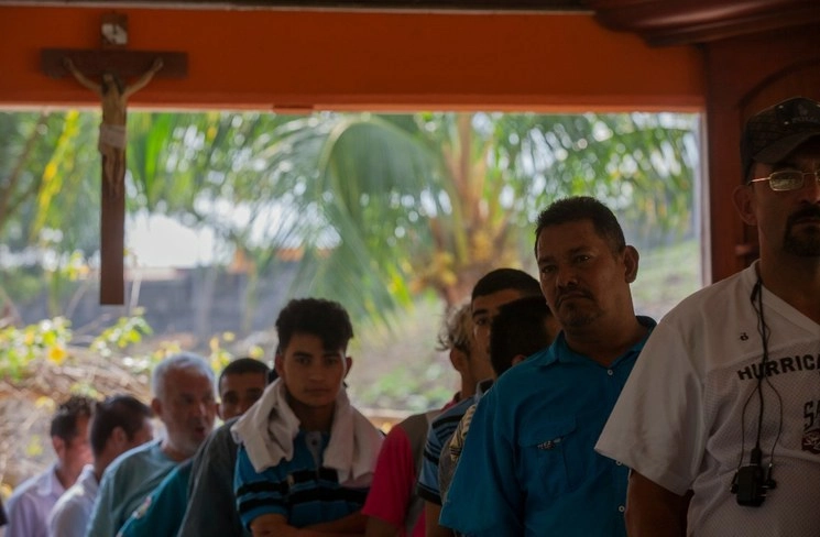 Migrantes centroamericanos en uno de los refugios ubicados en Tapachula, Chiapas. Foto Víctor Camacho / Archivo