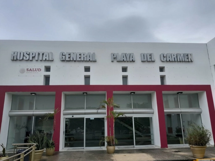 La mujer fue trasladada al hospital general de Playa del Carmen, en donde reportaron que su estado de salud era grave, con quemadura de tercer grado en el 75 por ciento del cuerpo. Foto tomada de www.facebook.com/Hospital.General.Playa