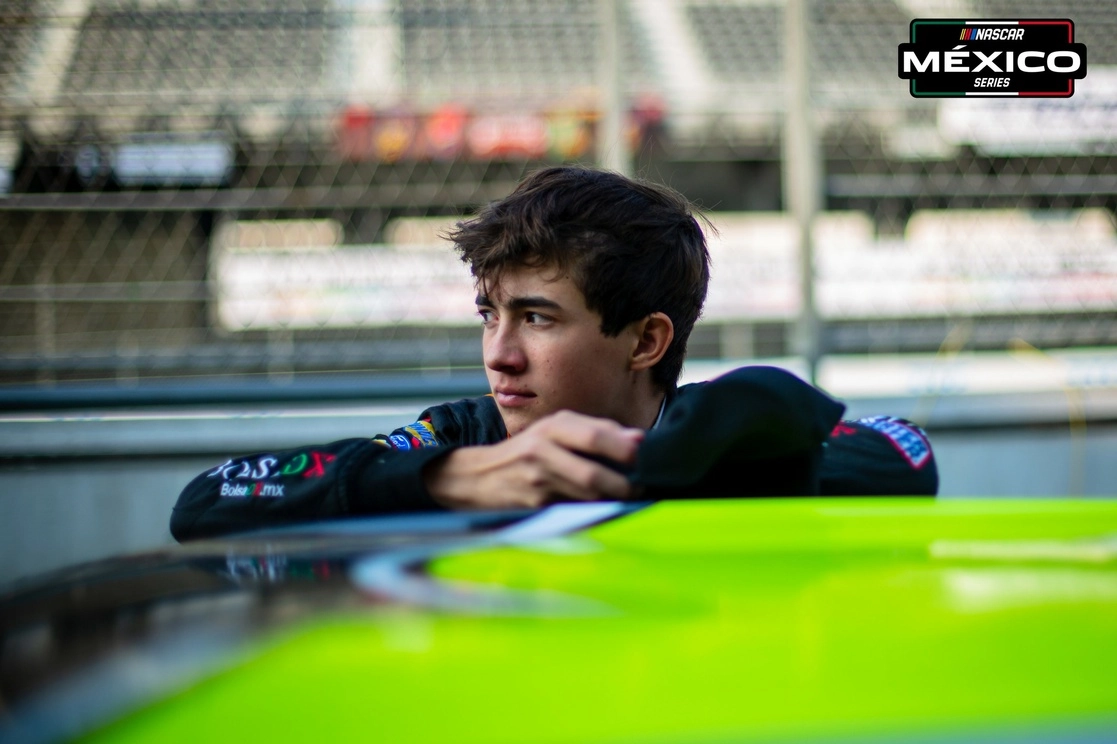 Federico Gutiérrez falleció este domingo en un choque registrado sobre la autopista Toluca-Valle de Bravo. Foto tomada de www.facebook.com/NASCARmexicoOFICIAL / Archivo