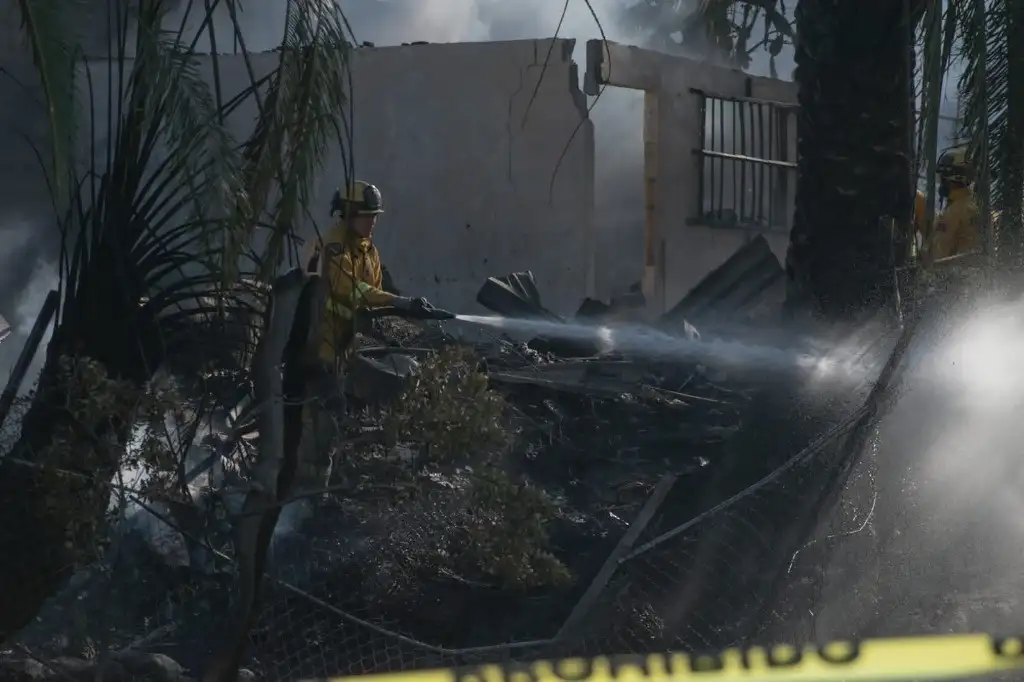 Ataque de sicarios deja varios muertos en Tijuana  Muere-una-anciana-y-14-casas-quemadas-en-incendios-en-tijuana-1164html-incendio-9917html-44fc2980-ddb0-4ec3-bcd9-6a5e1aa2847d