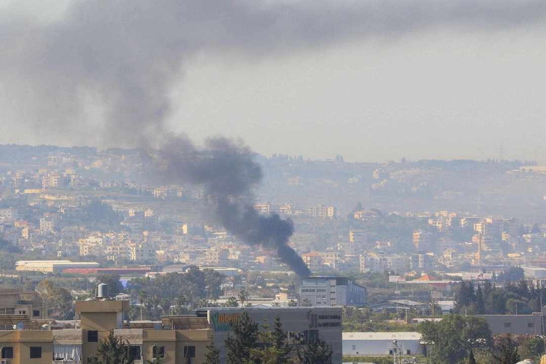 Ministerio de Salud de Líbano reportó que una persona murió durante un ataque israelí cerca de Saida, en el sur de Líbano, el 18 de abril de 2025. Foto 