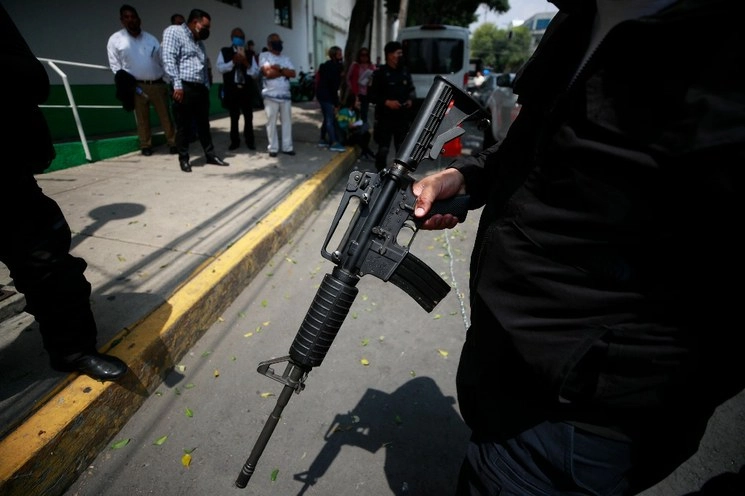 La Ssc logró la captura inmediata de tres de los agresores, a quienes se les decomisó un rifle, el pasado 14 de agosto. Foto Alfredo Domínguez