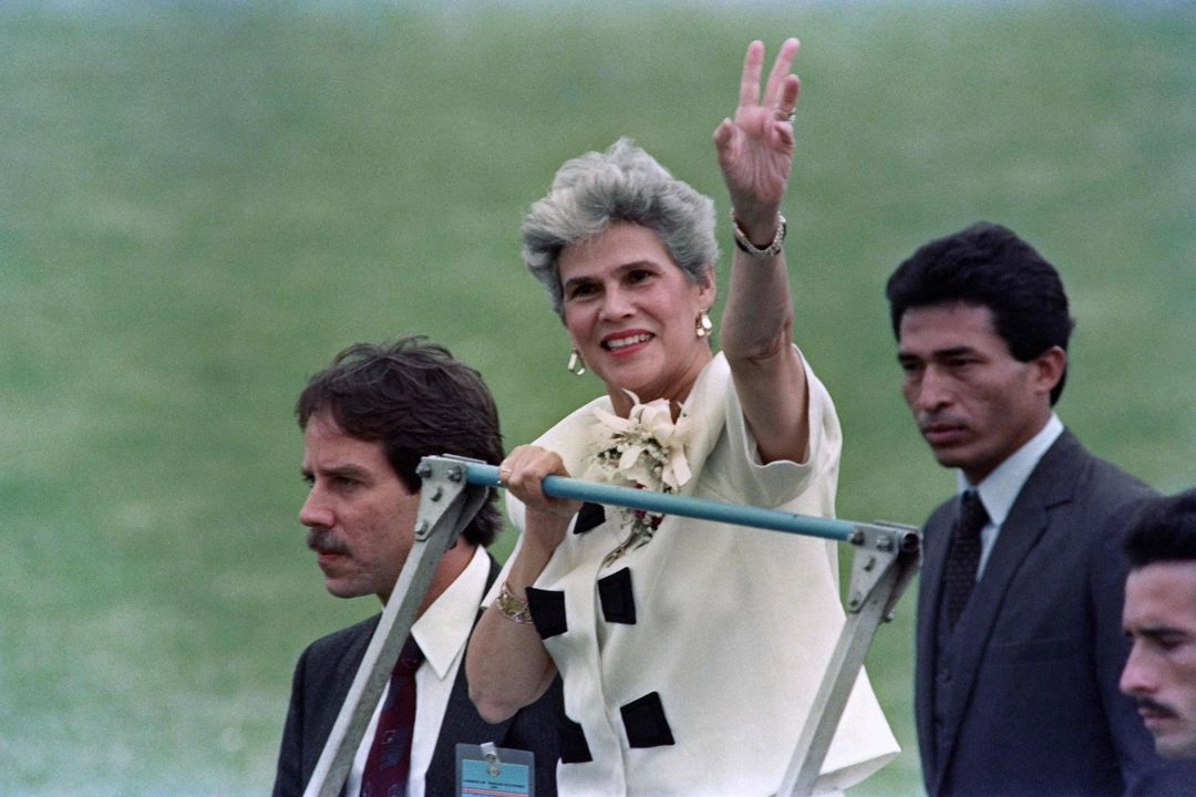 Violeta Barrios de Chamorro, quien en 1990 se convirtió en la primera mujer presidenta en Nicaragua y el continente americano, falleció a los 95 años de edad, en Costa Rica. La imagen, del 8 de mayo de 1990. Foto 