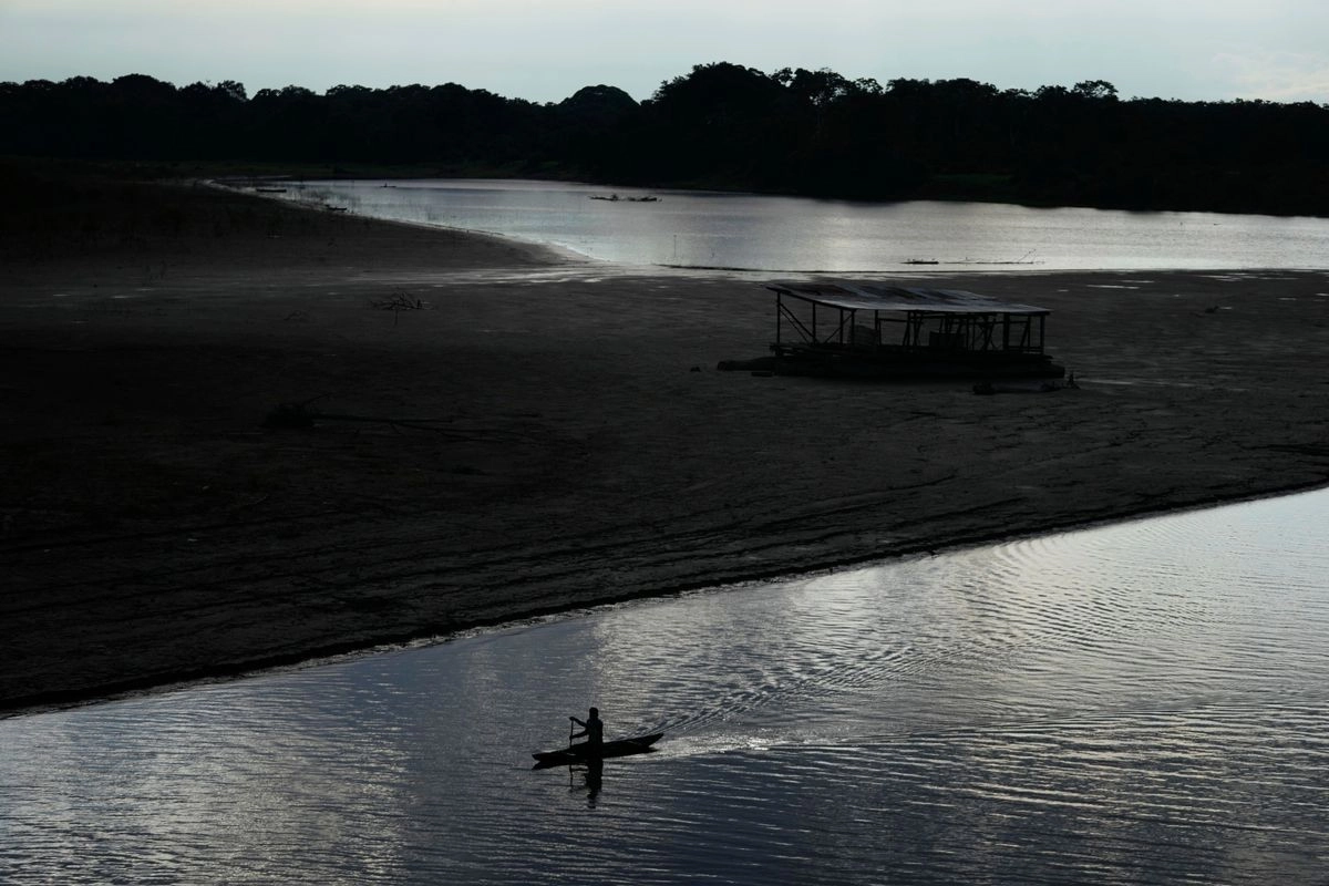 Los naufragios en el río Congo son frecuentes debido a la sobrecarga de embarcaciones y al poco mantenimiento que se les da. Foto 