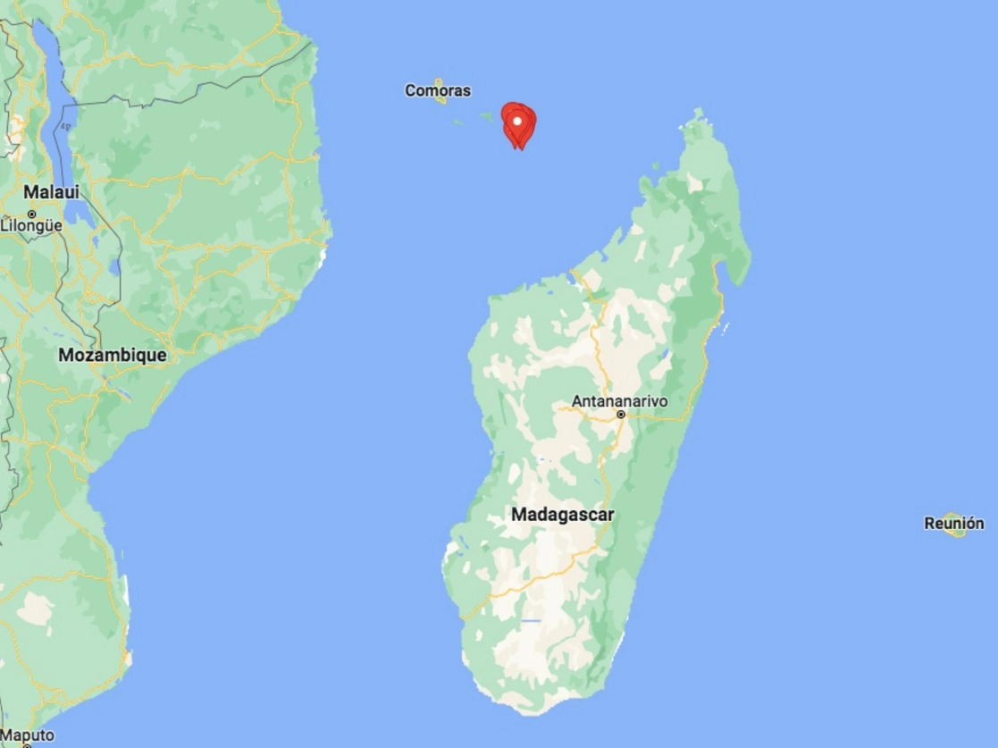 Veintidós migrantes que iban en un barco a la isla francesa de Mayotte, en el océano Índico, murieron en un naufragio el sábado cerca de la costa de Madagascar. Imagen tomada de Google Maps
