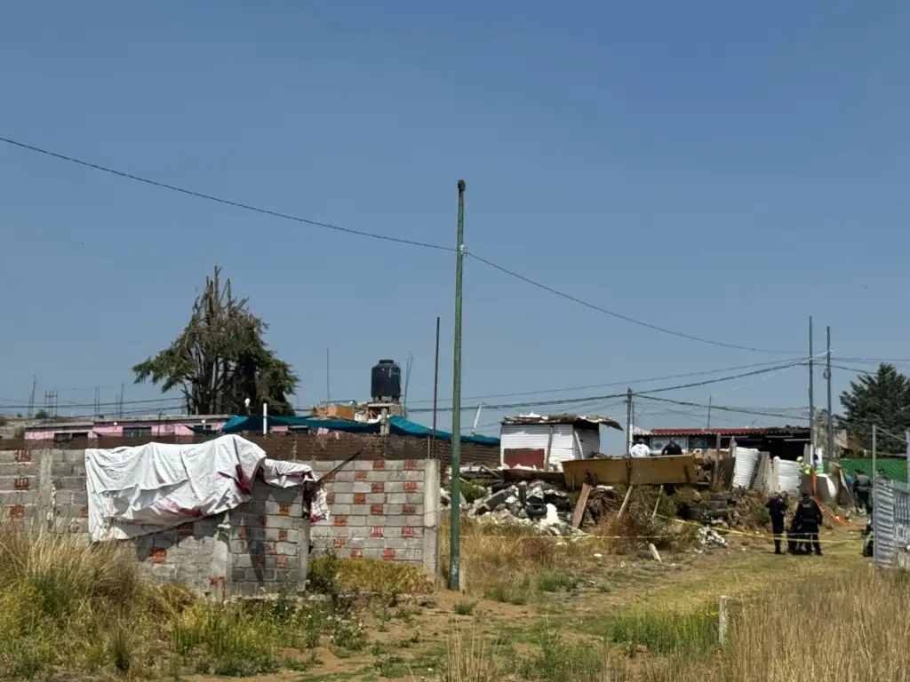 Cinco personas murieron, entre ellos dos menores y siete más resultaron intoxicadas, luego del incendio que se registró por un presunto motín en un centro de rehabilitación de drogadicción, el 24 de febrero de 2025. Foto Alfredo Domínguez
